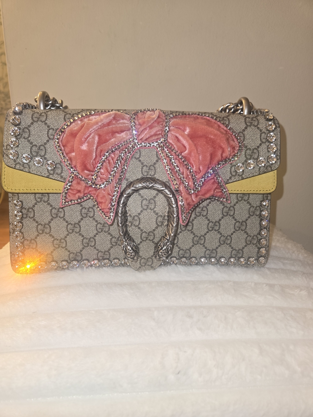 Gucci Pink Velvet Bow GG Supreme Shoulder Bag